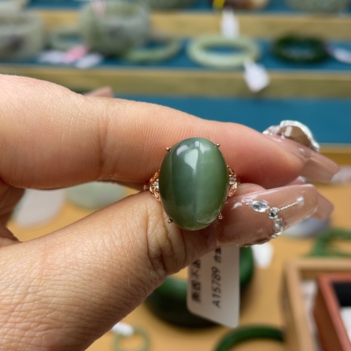 和田玉戒指未镶嵌
