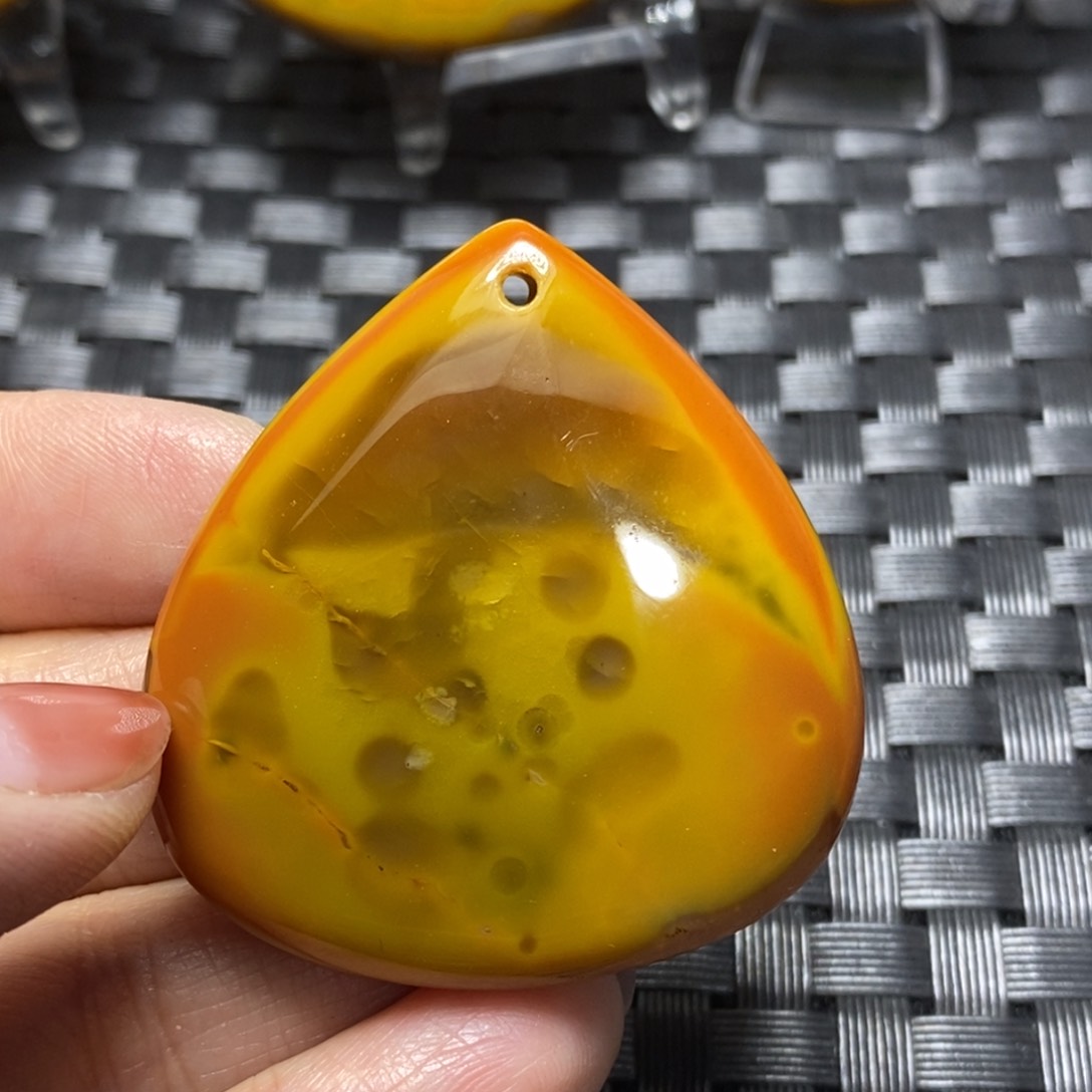 玛瑙/玉髓颈饰未镶嵌