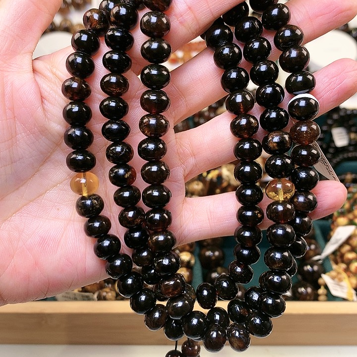 琥珀裸石未镶嵌C**哥抚顺琥珀