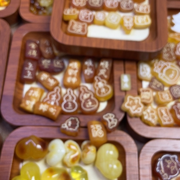 琥珀未镶嵌珠宝奇石原皮