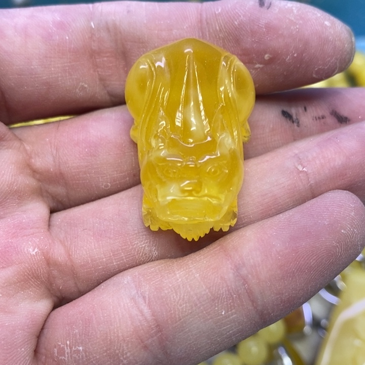 蜜蜡裸石未镶嵌吊坠