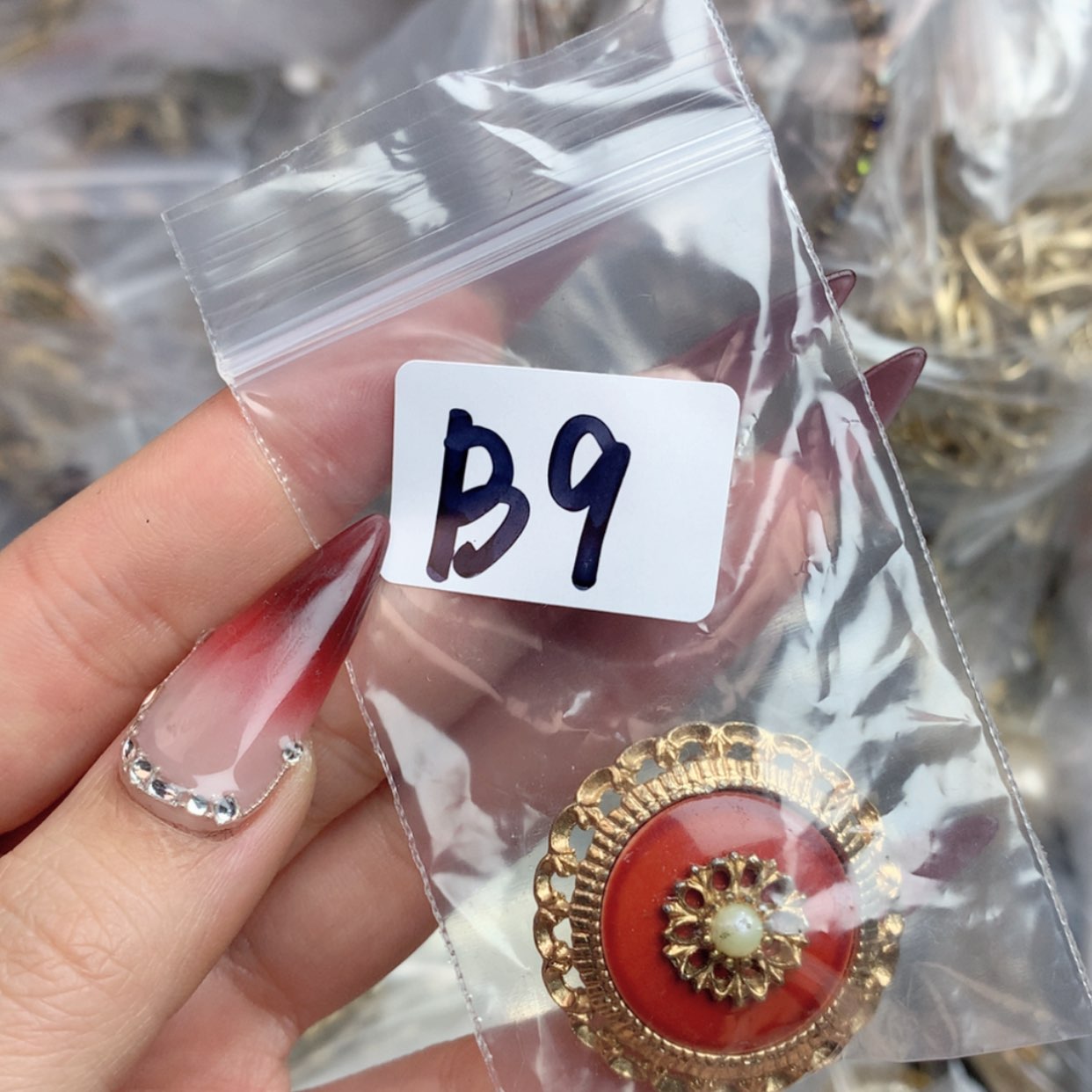 【闪购商品】瓷片楚楚中古满88包邮