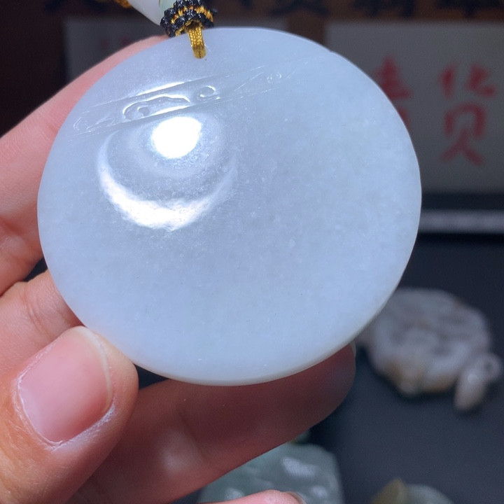 翡翠未镶嵌颈饰保真天然A货翡翠