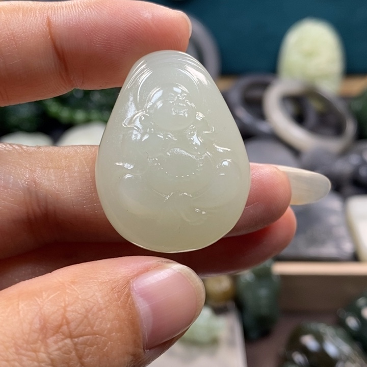 和田玉颈饰未镶嵌