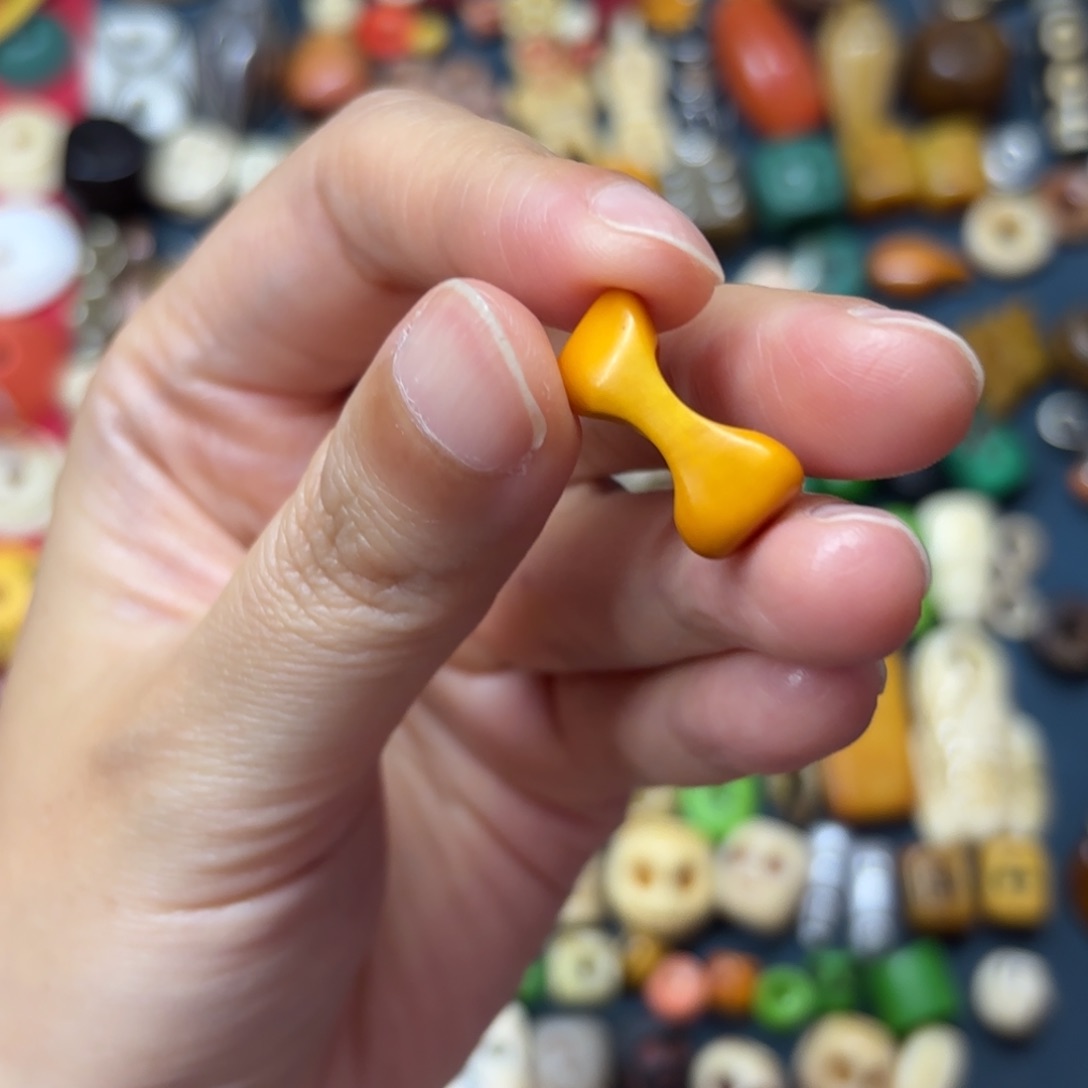 配饰和其他物品上使用也非常简单