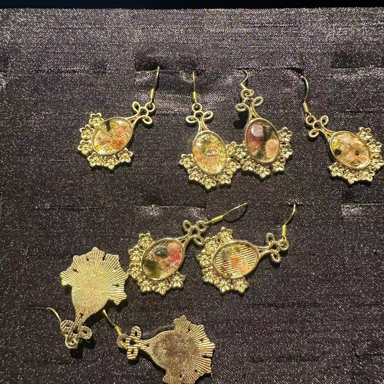 走进万家专属 H204 耳饰