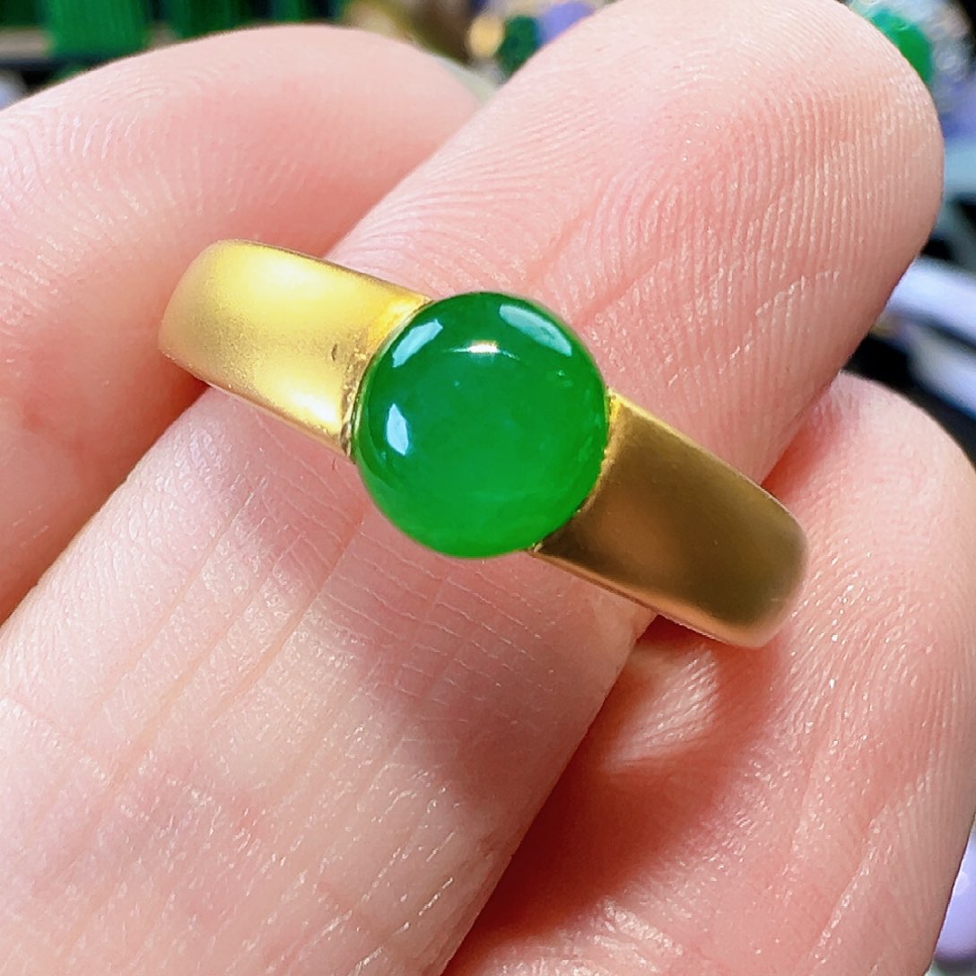 翡翠戒指18K金镶嵌签收后24小时鉴赏期