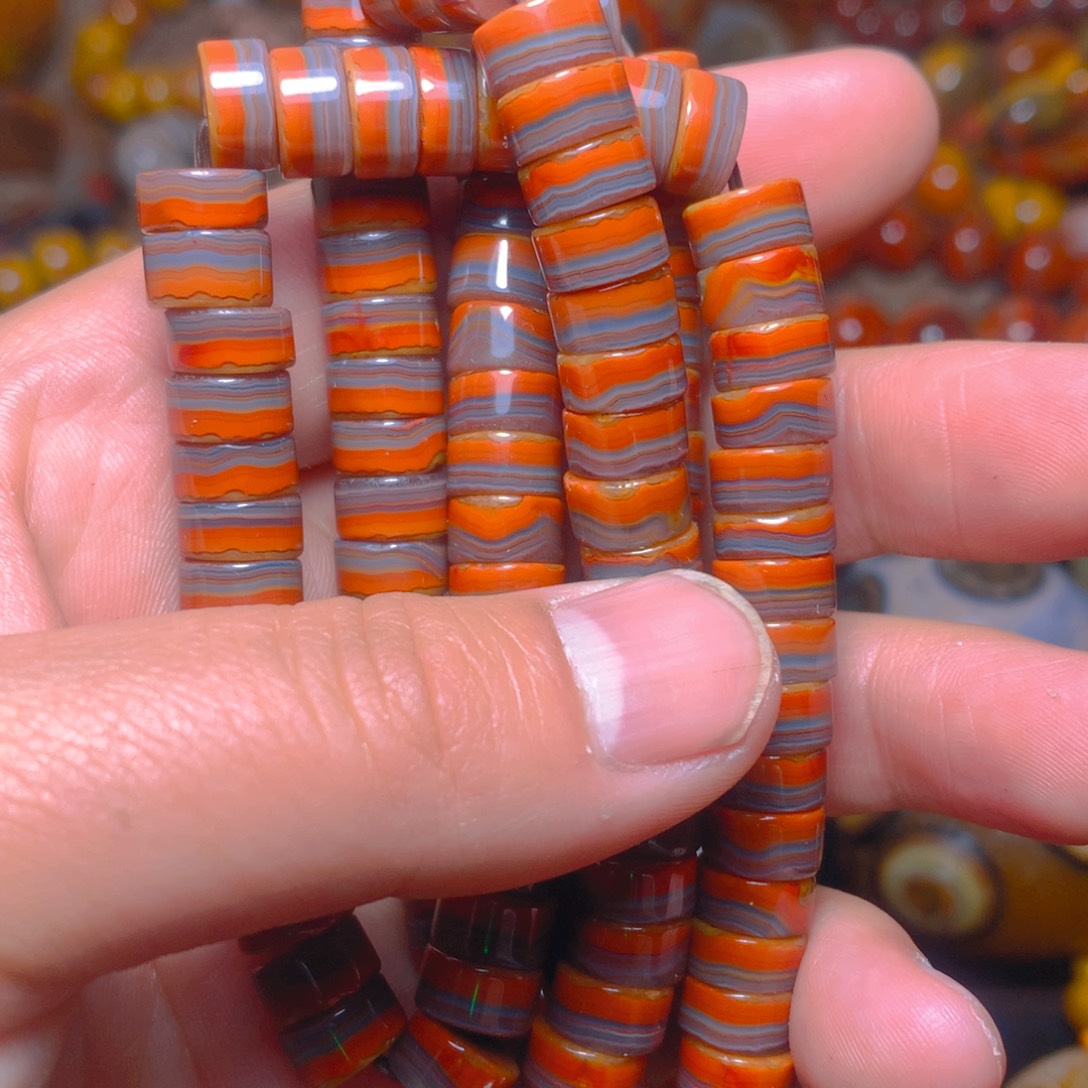 用***3玛瑙/玉髓未镶嵌颈饰