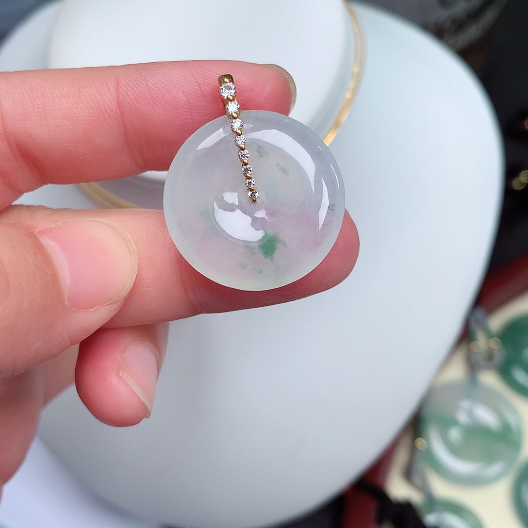 翡翠颈饰18K金镶嵌平安扣