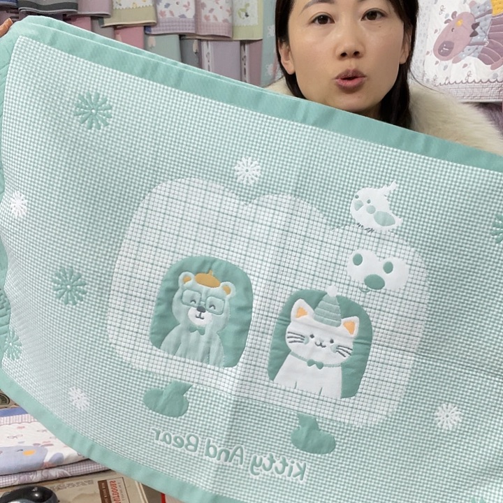 棉特价促销绿色猫咪
