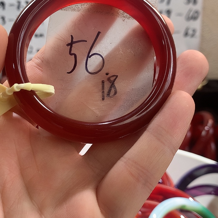 玛瑙/玉髓手镯未镶嵌