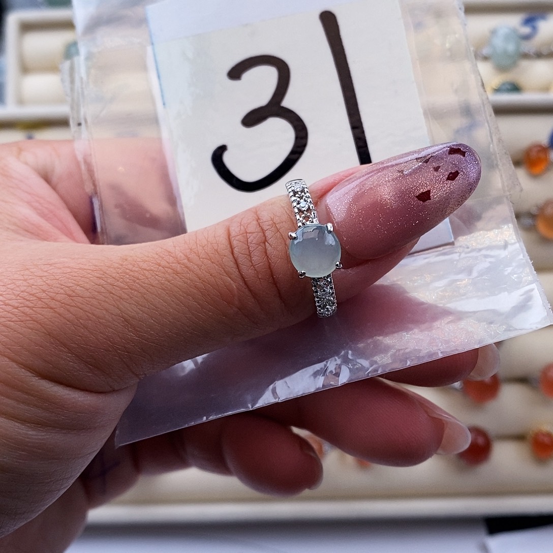 翡翠未镶嵌戒指缅甸