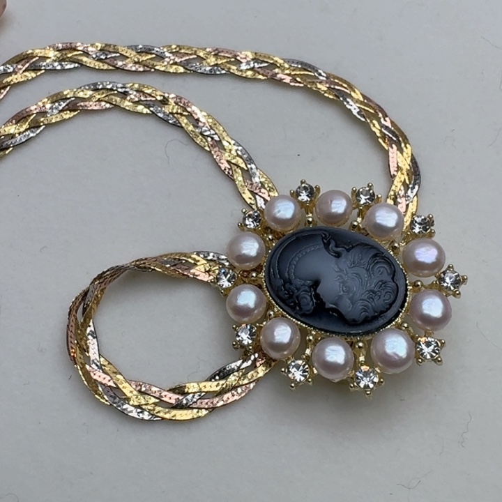 淡水珍珠颈饰未镶嵌