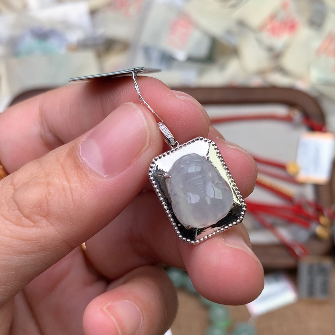 【闪购商品】18K金镶嵌挂件翡翠一