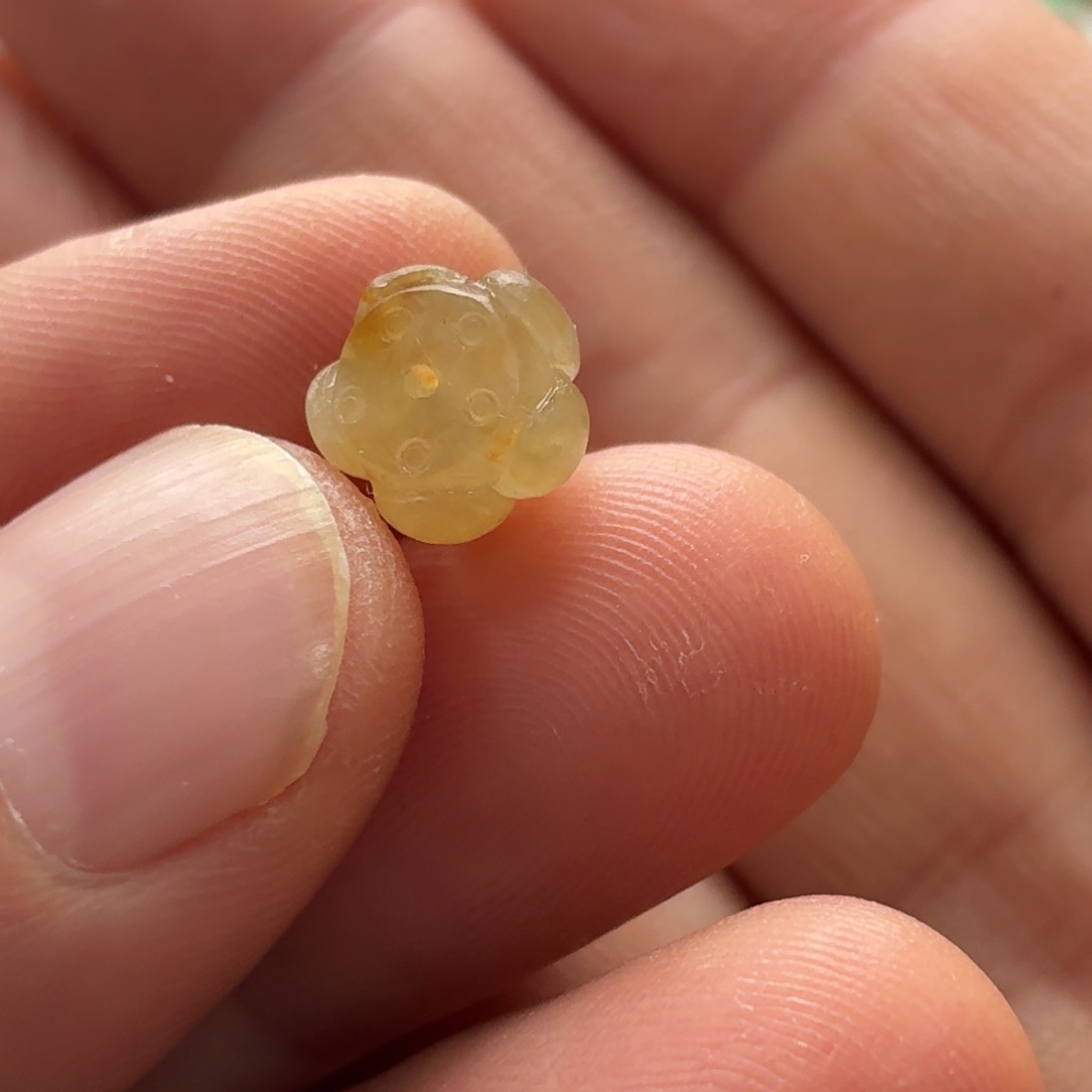 定制翡翠未镶嵌莲花
