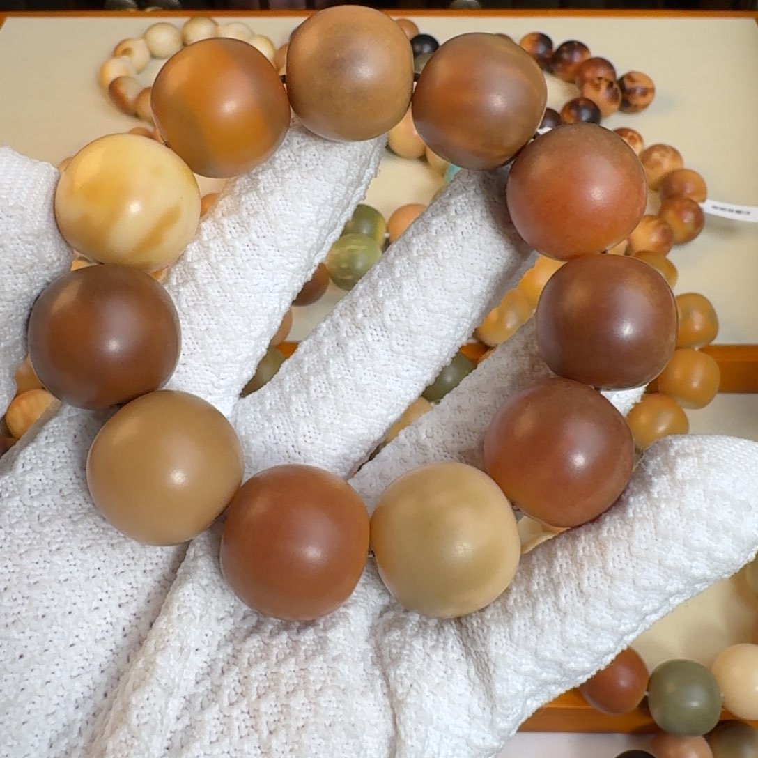 白玉菩提吊坠福利不退换