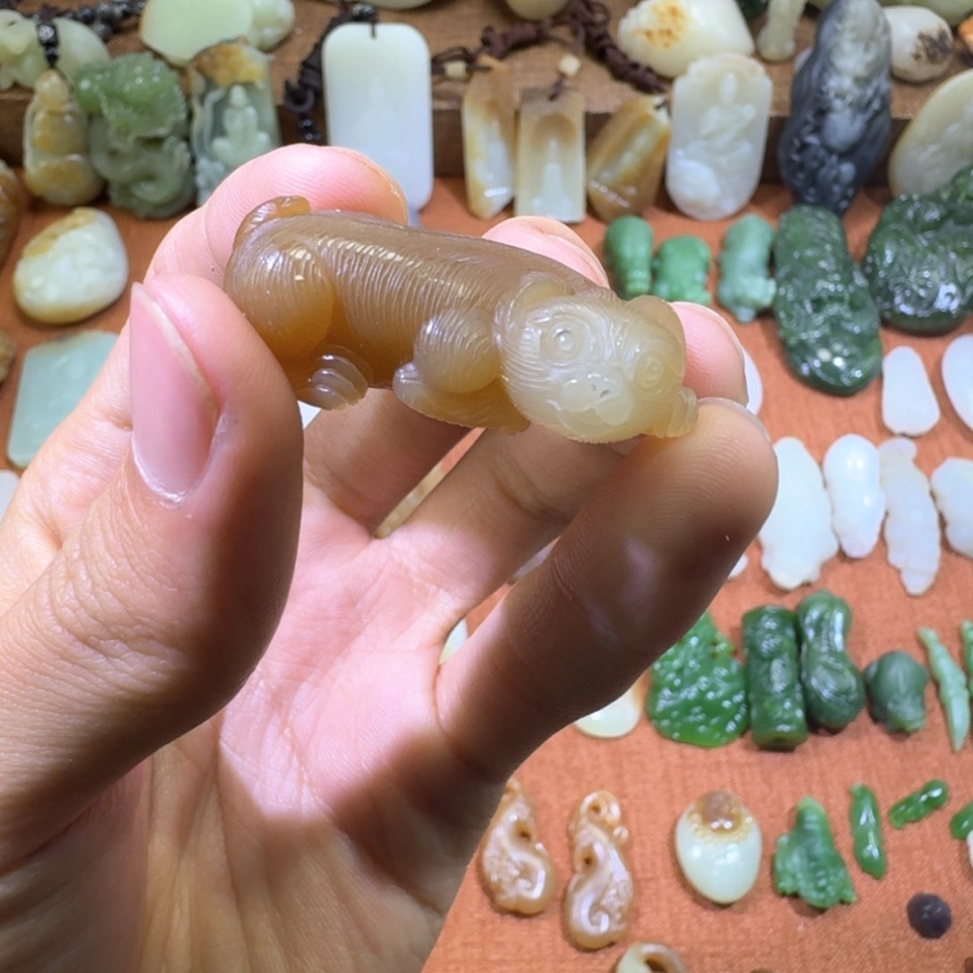 和田玉颈饰未镶嵌