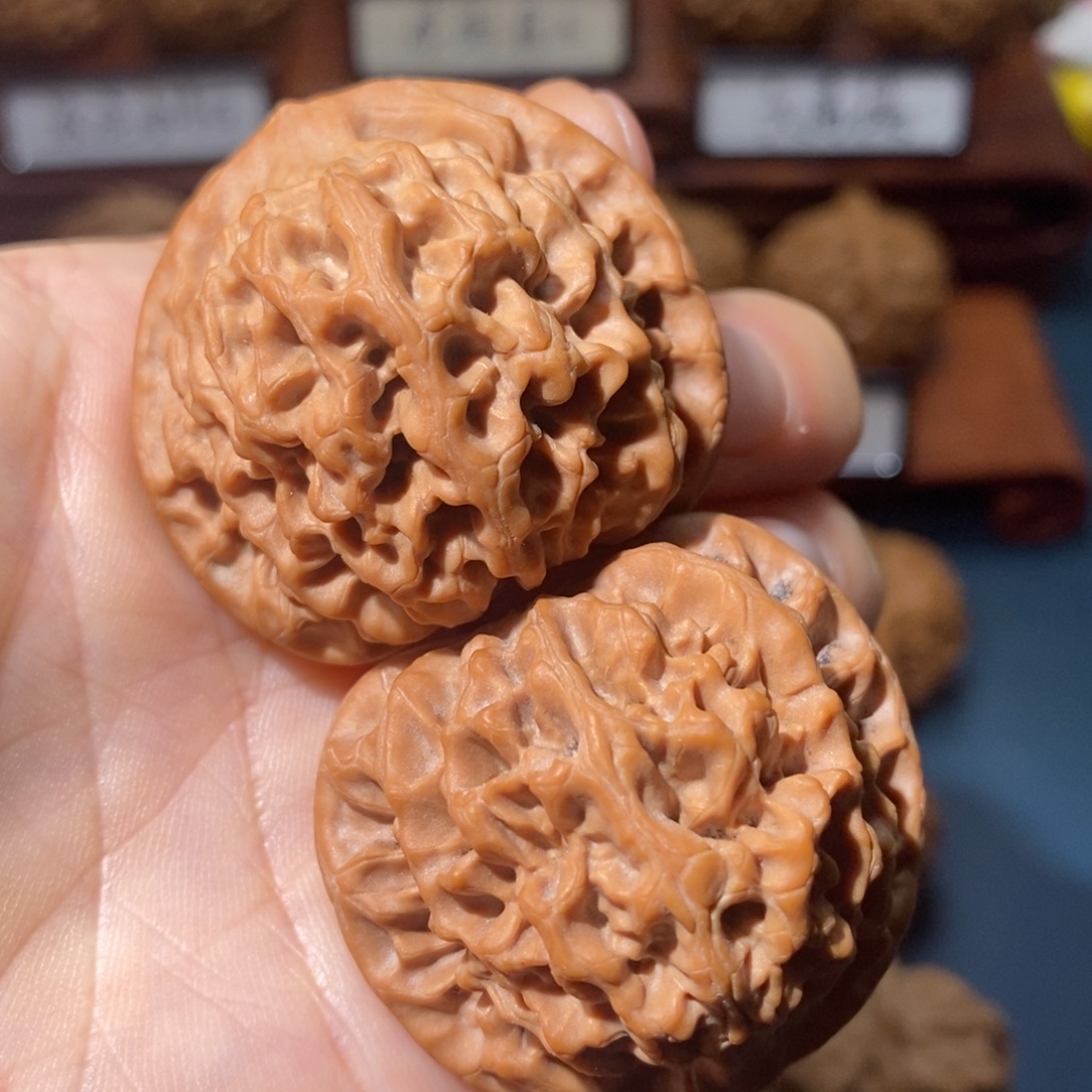 文玩核桃吊坠秦闷全品40