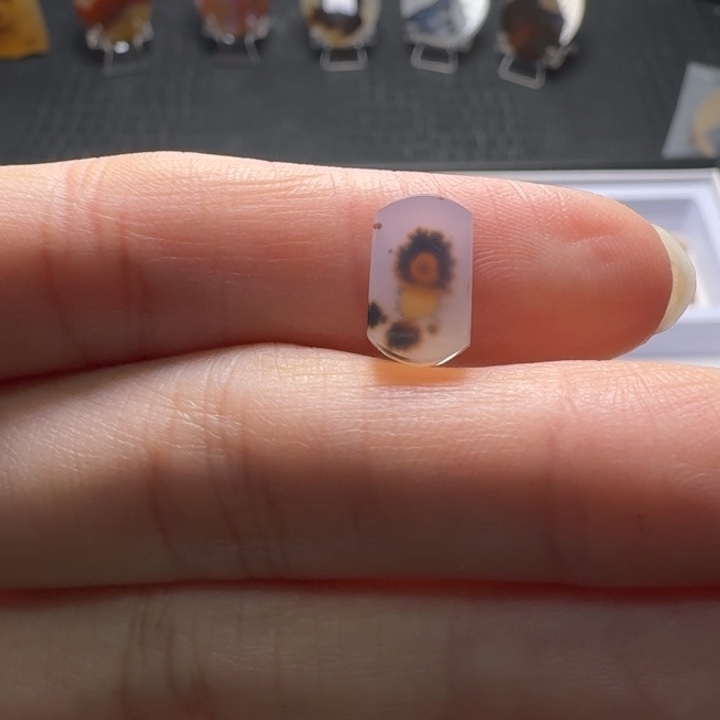 玛瑙/玉髓未镶嵌摆件