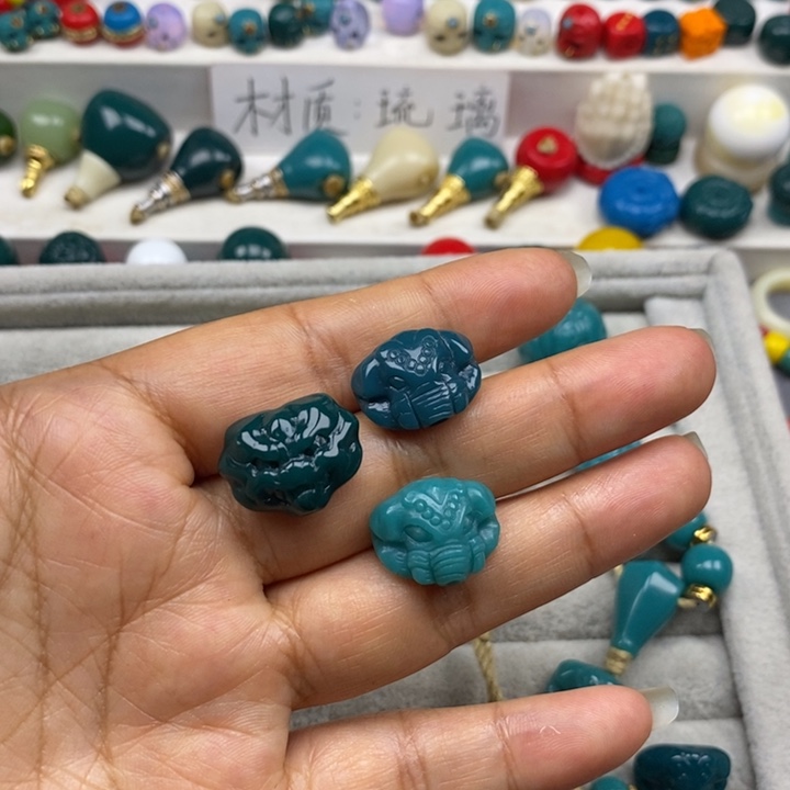 琉璃颈饰淼*雨卡2个象神➕貔貅背云