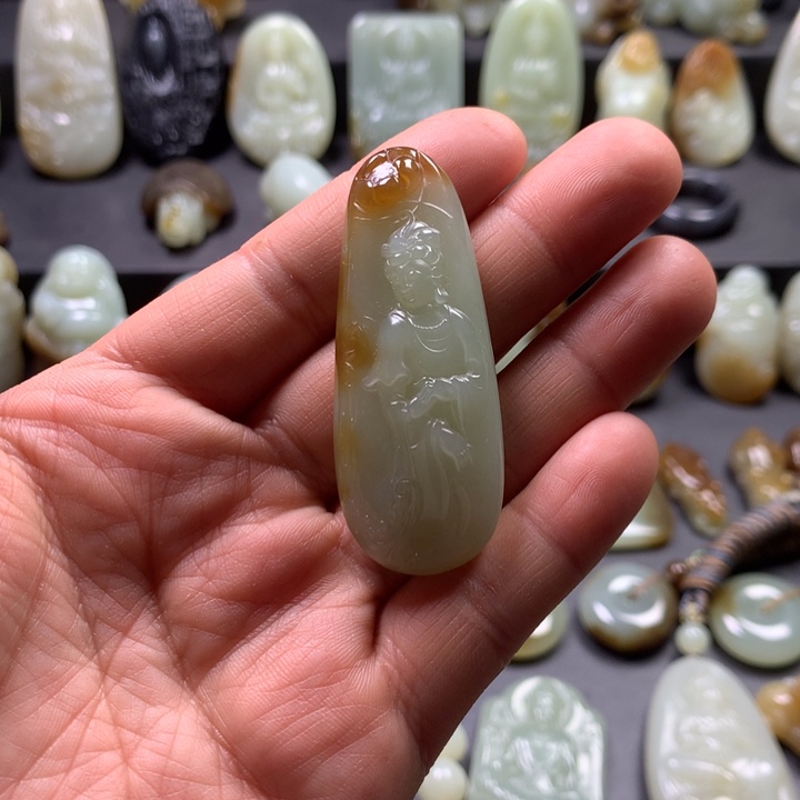 和田玉（糖玉）颈饰未镶嵌