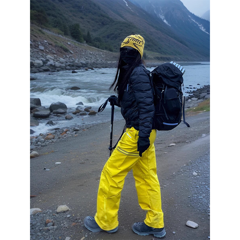 KSKM黄色户外登山冲锋裤女2025春秋新款防风防水运动徒步工装裤子