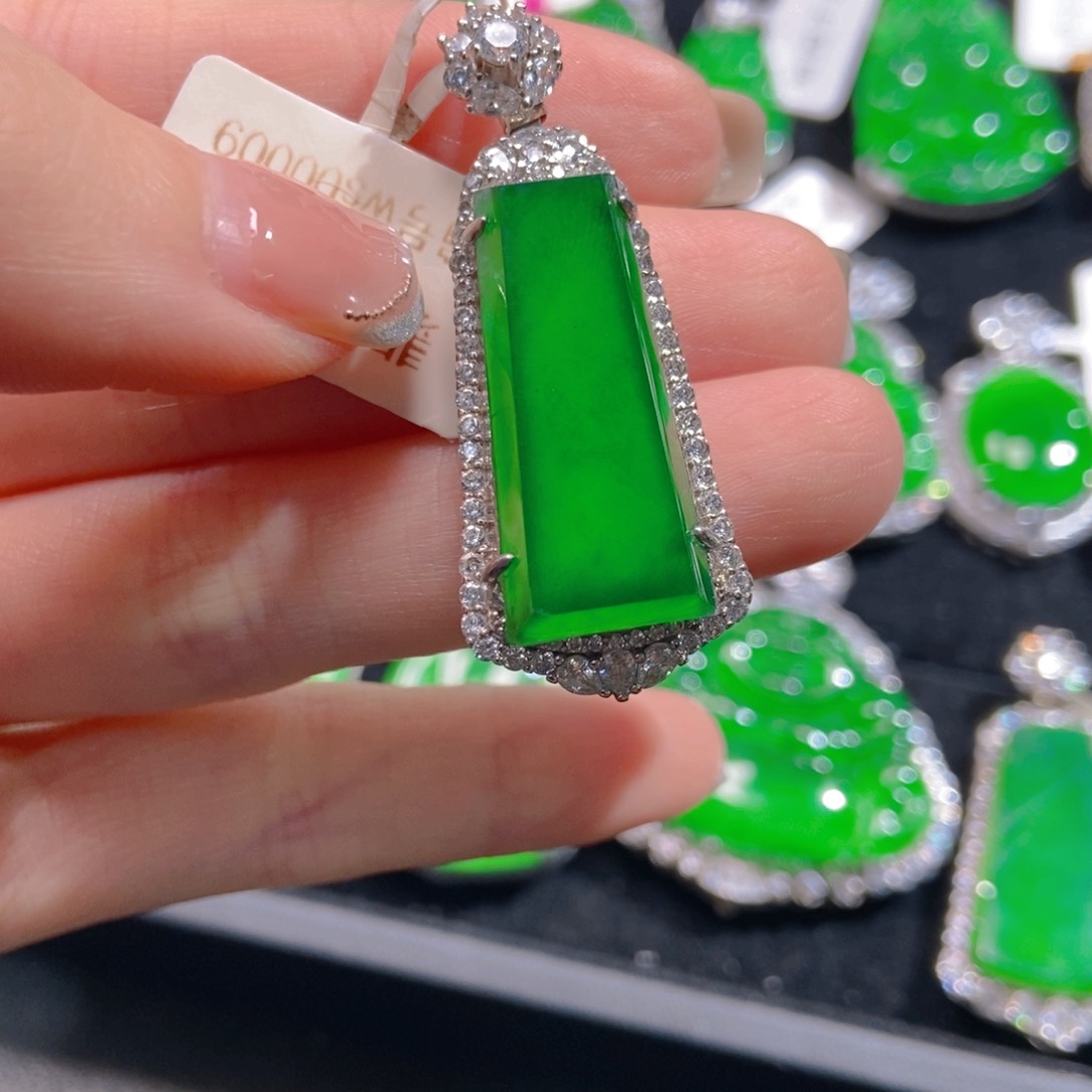 翡翠吊坠(不含链)银S925镶嵌