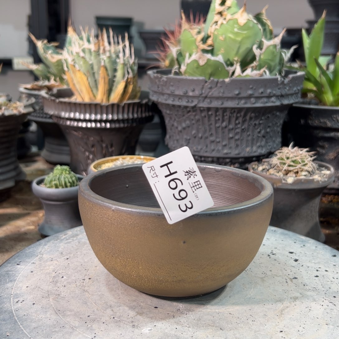 景德镇手工素里内口12.5高7.5瑕疵