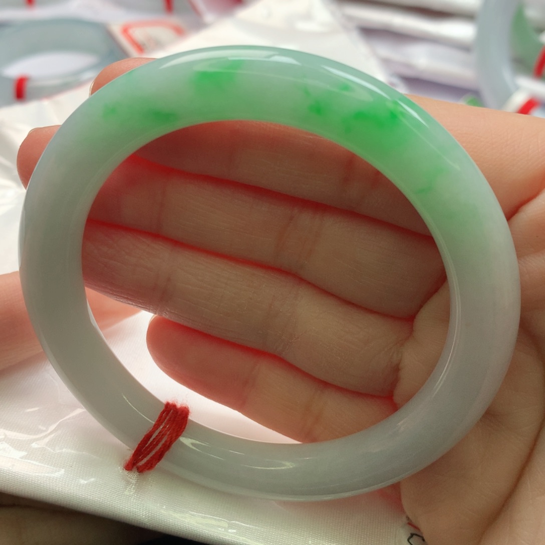 翡翠手镯未镶嵌5354圈