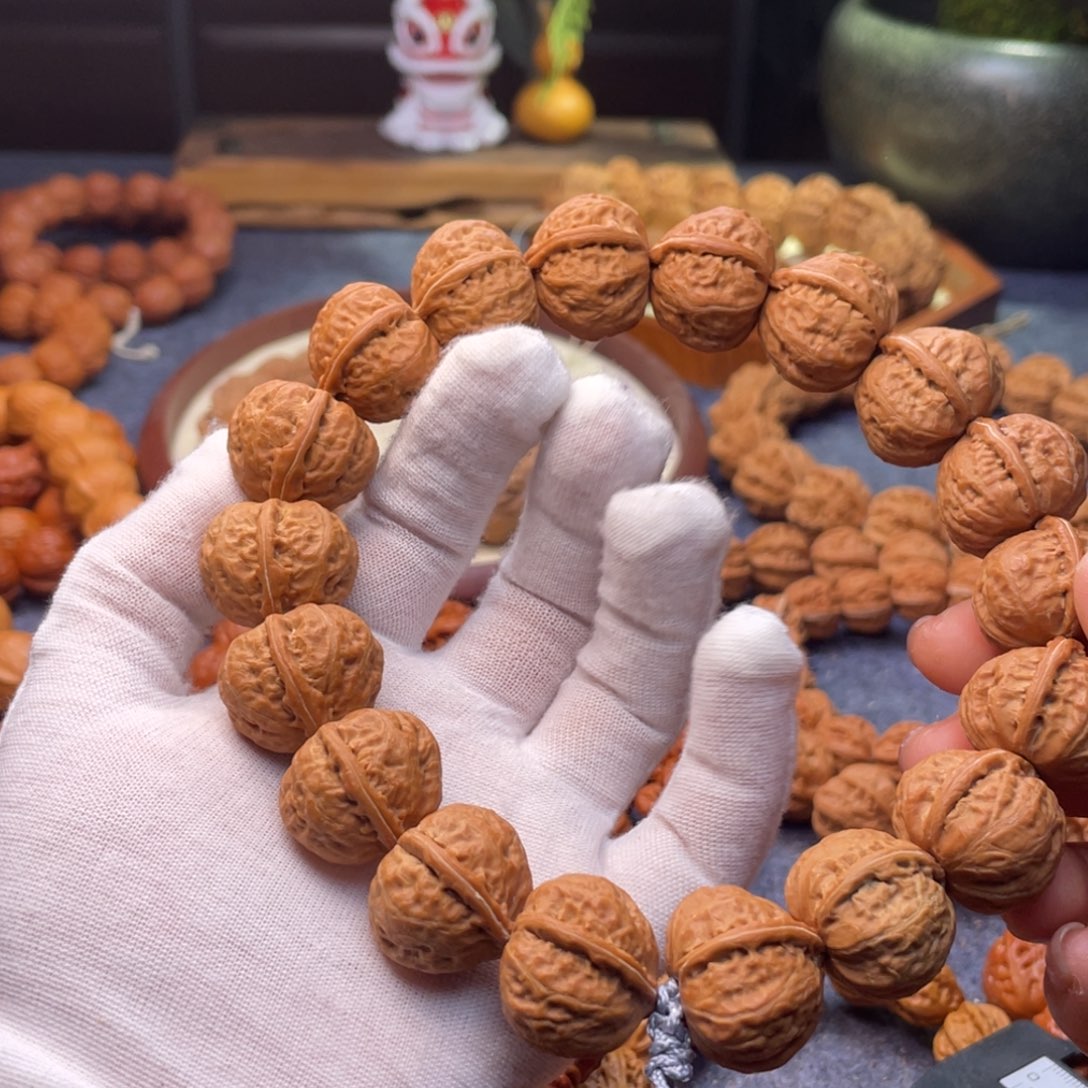 梧***秋手串文玩核桃秋子