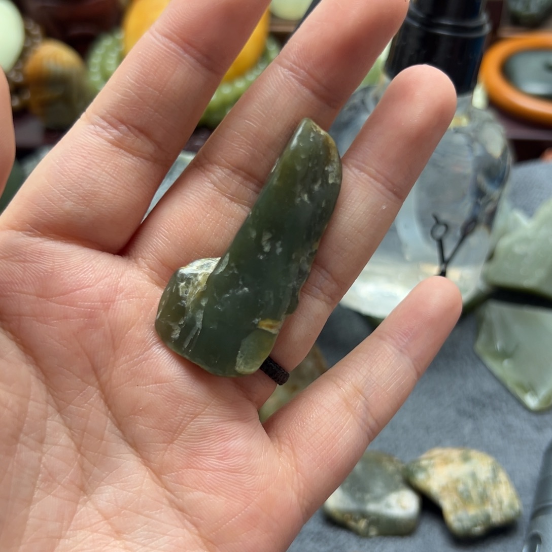 和田玉未镶嵌珠宝奇石