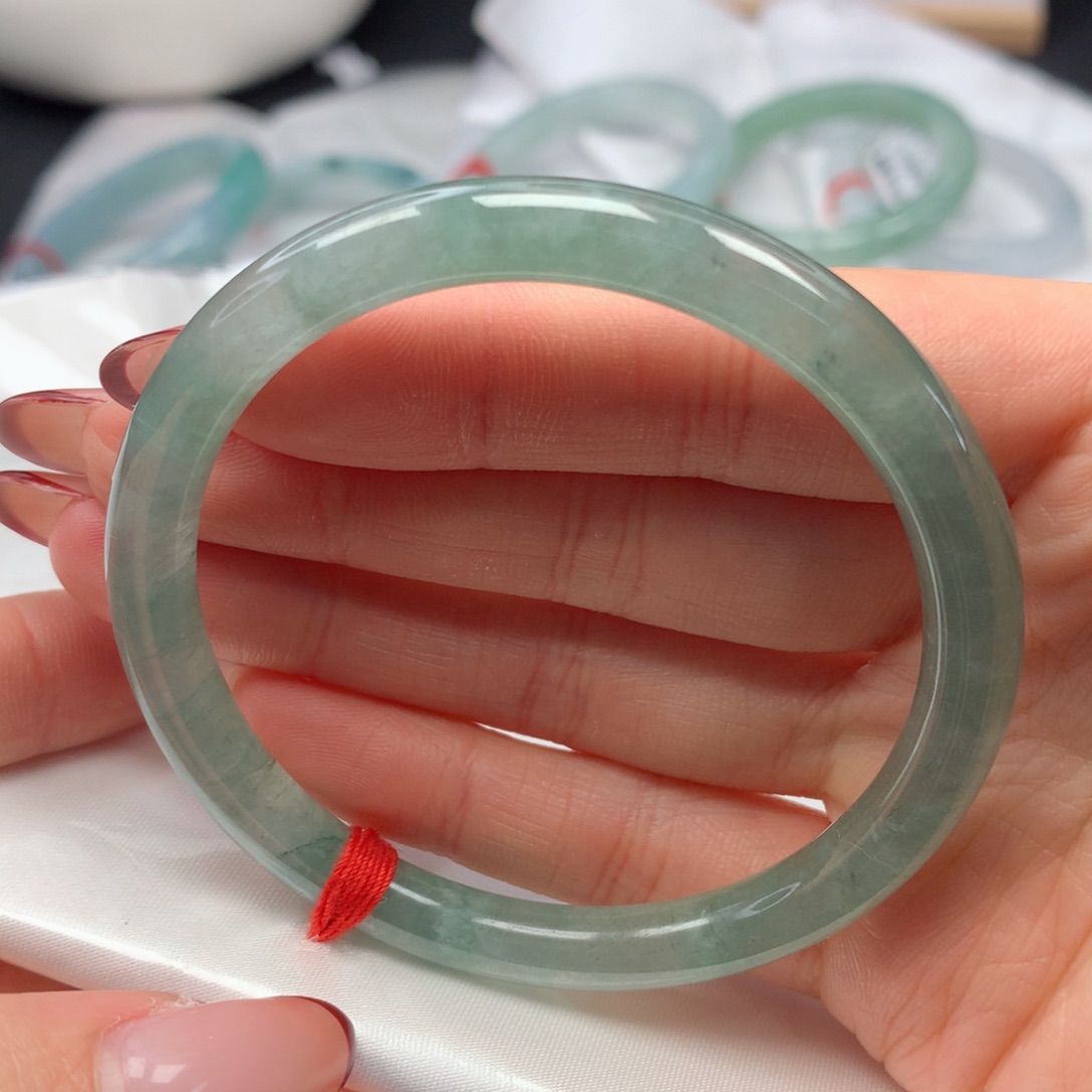 翡翠手镯未镶嵌57美人条