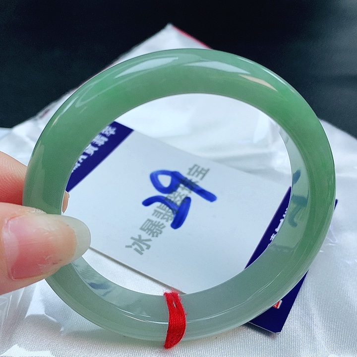 翡翠手镯未镶嵌缅甸天然a货翡翠