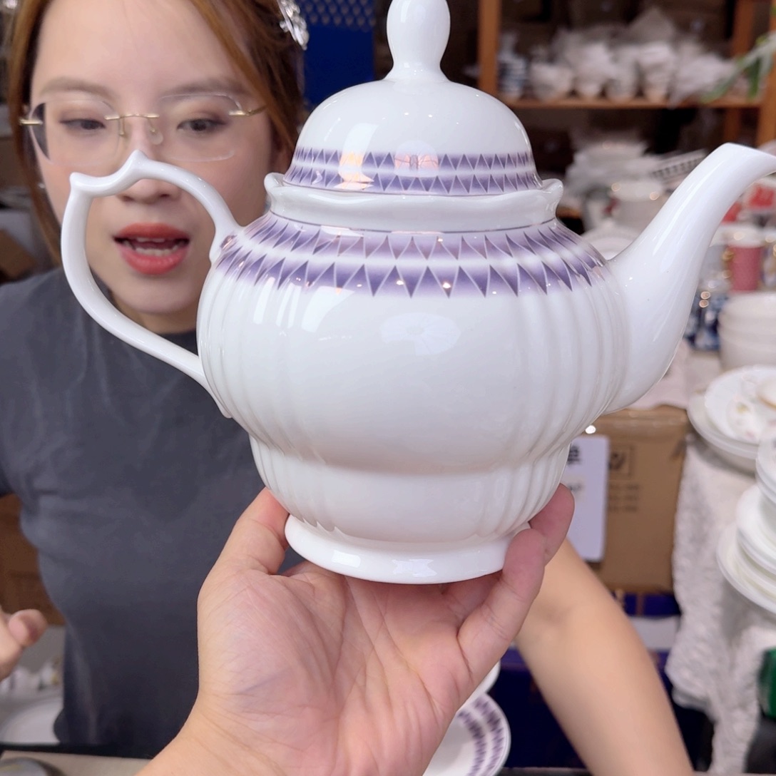 骨瓷茶壶一个外贸尾单