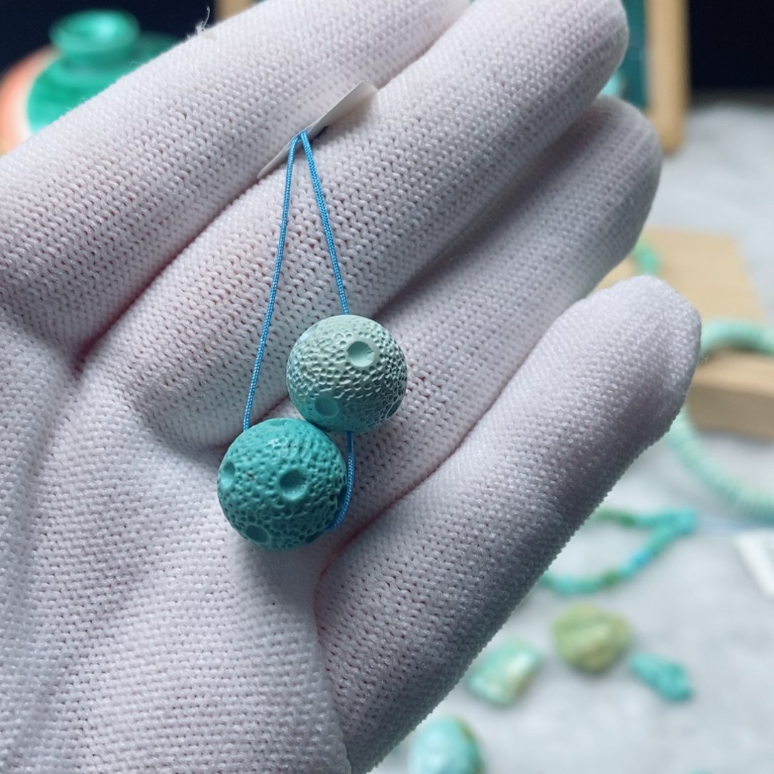 绿松石颈饰未镶嵌