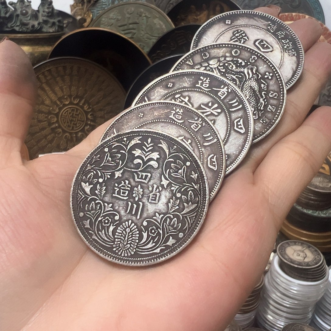 金属复古风格摆件