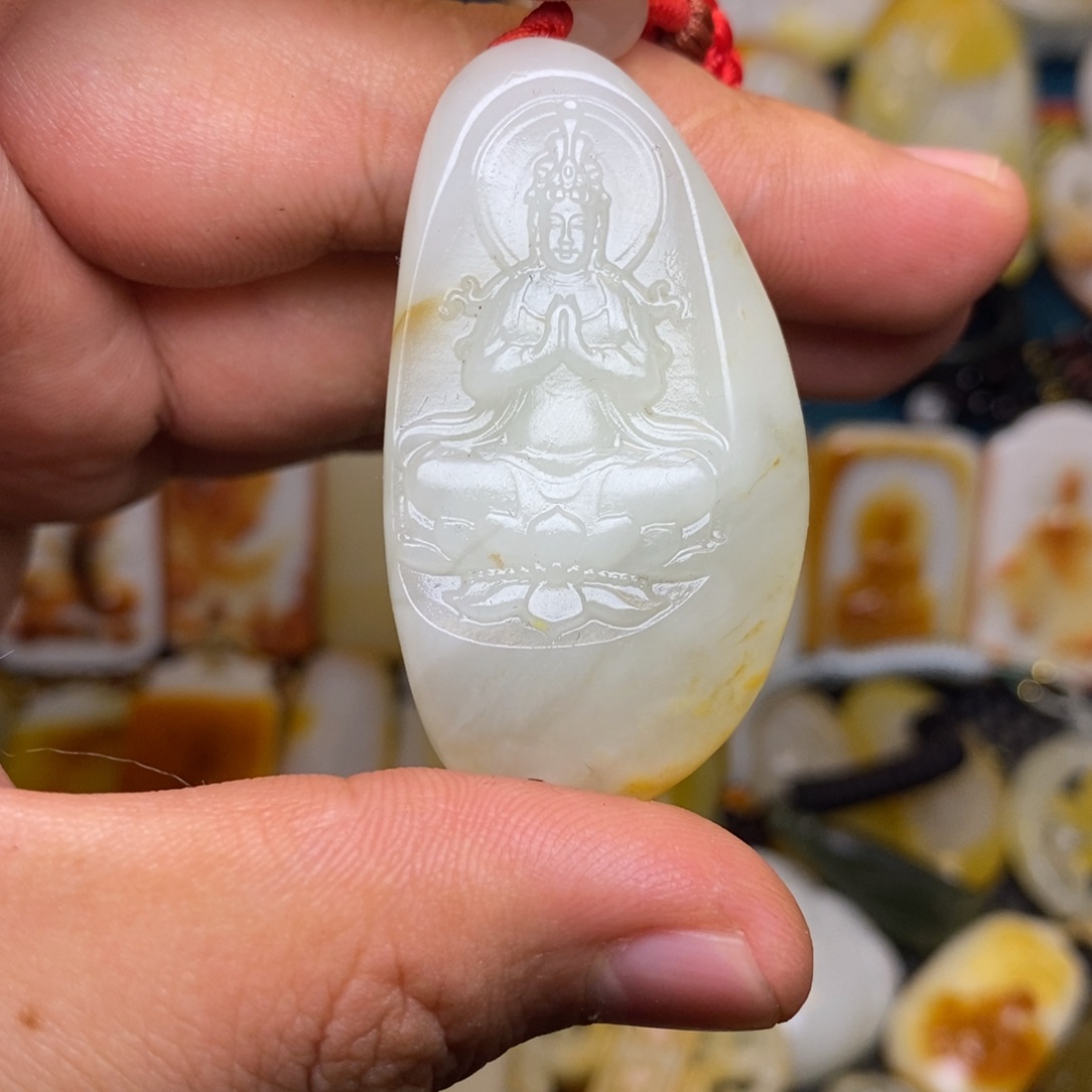 和田玉未镶嵌颈饰