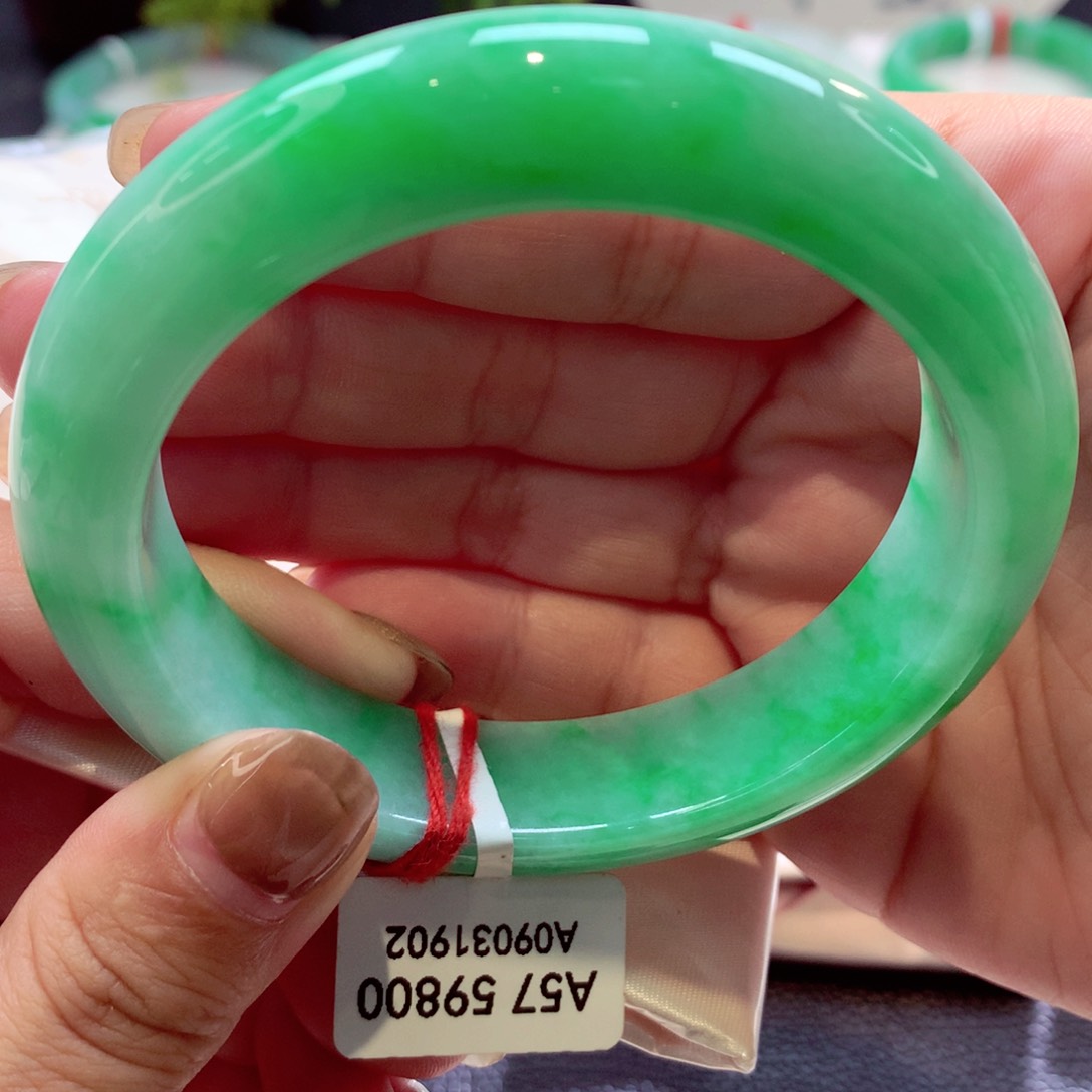 未镶嵌手镯翡翠阳绿完美推荐11号11