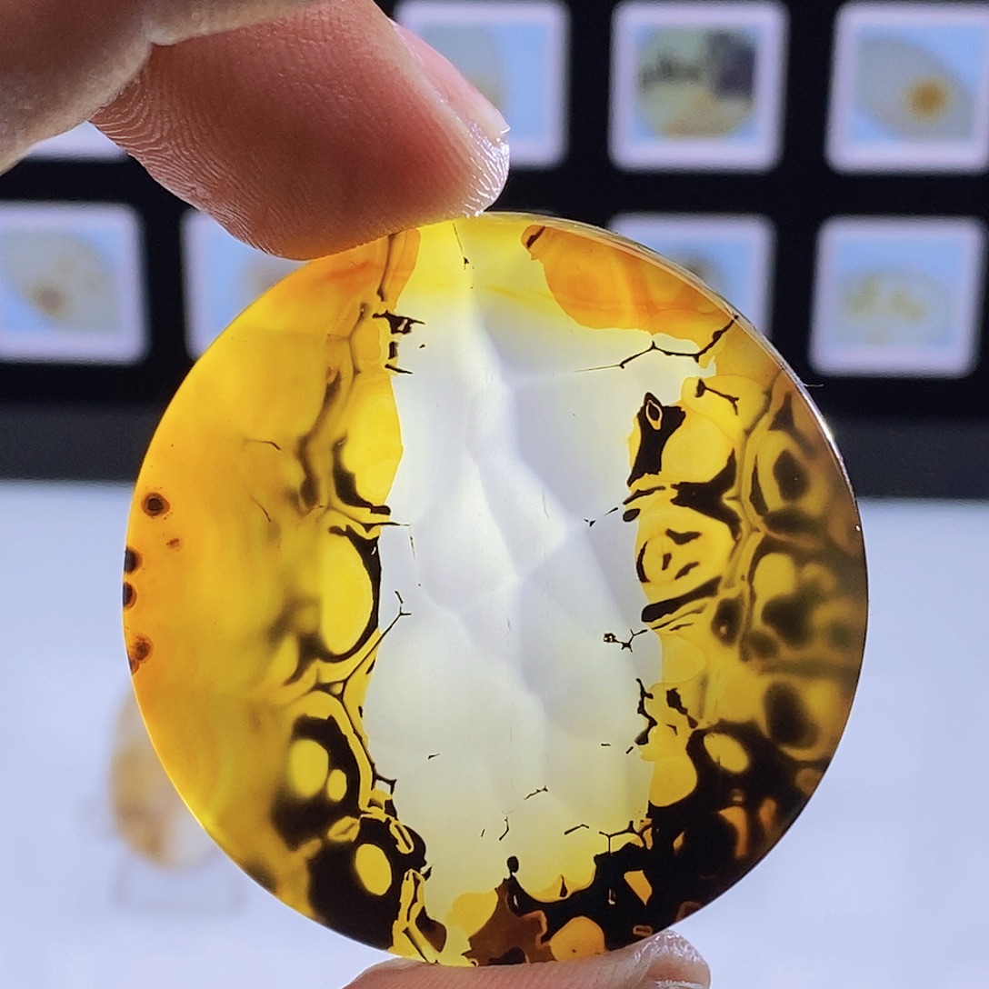 澳***店玛瑙/玉髓未镶嵌吊坠(不含链)