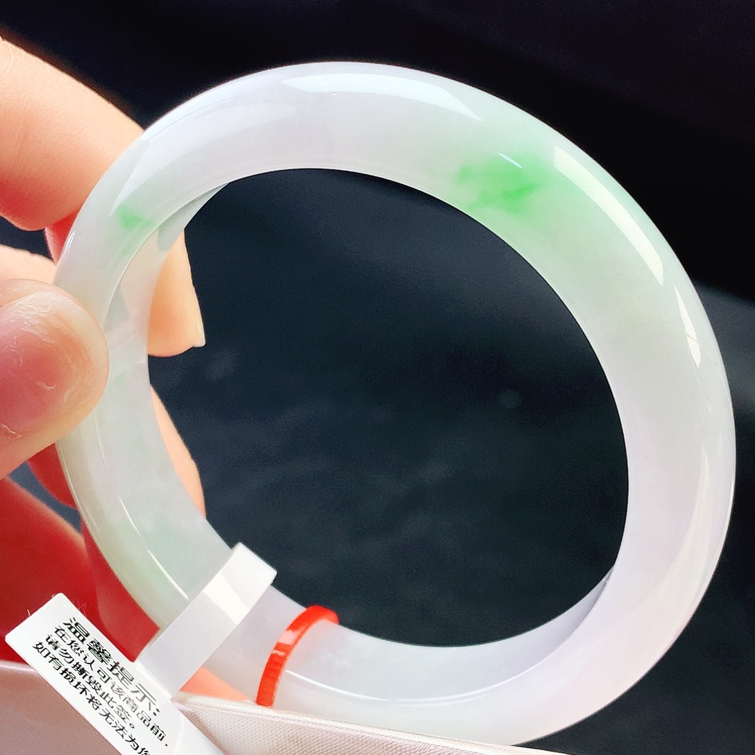 未镶嵌手镯翡翠55圈