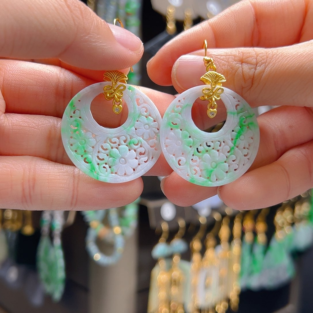 未镶嵌翡翠耳饰大*界