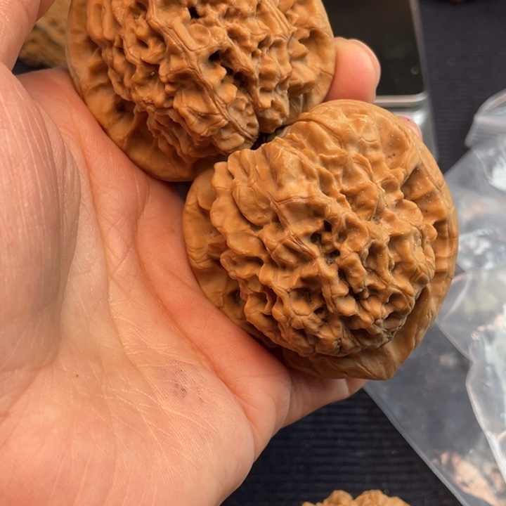 B***师吊坠文玩核桃官帽