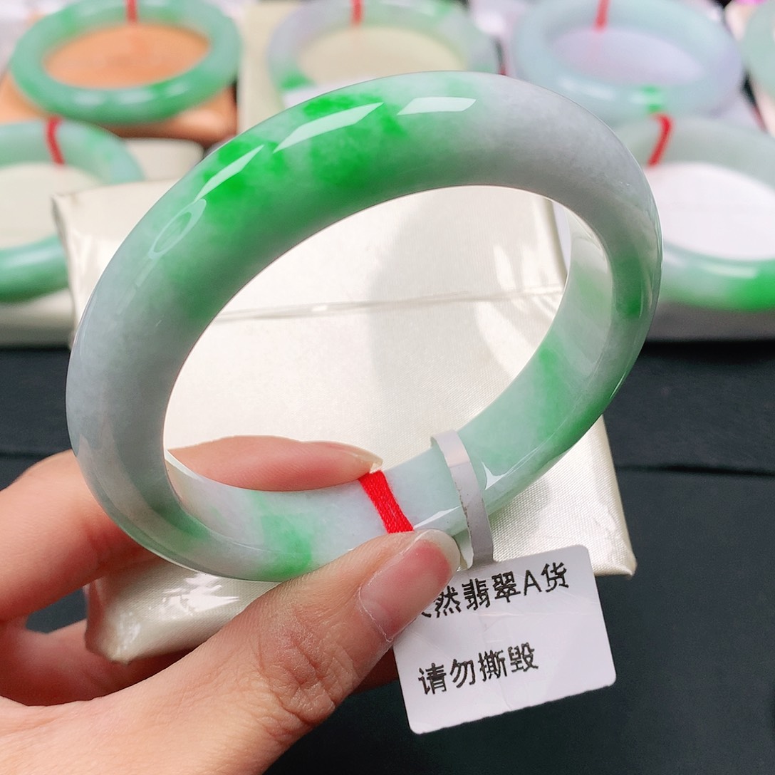 翡翠手镯未镶嵌天然翡翠手镯56.7