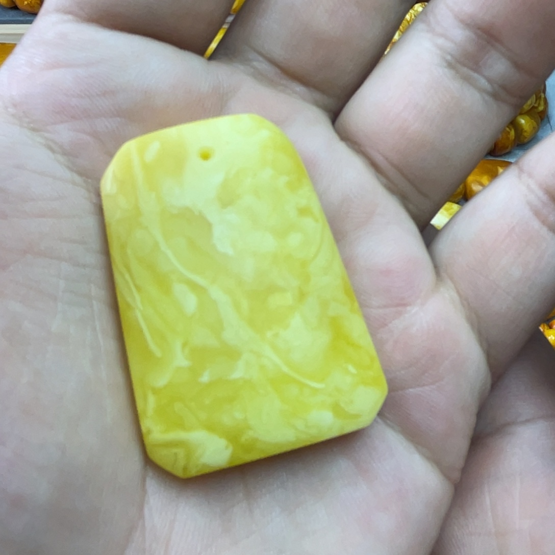 蜜蜡未镶嵌吊坠(不含链)