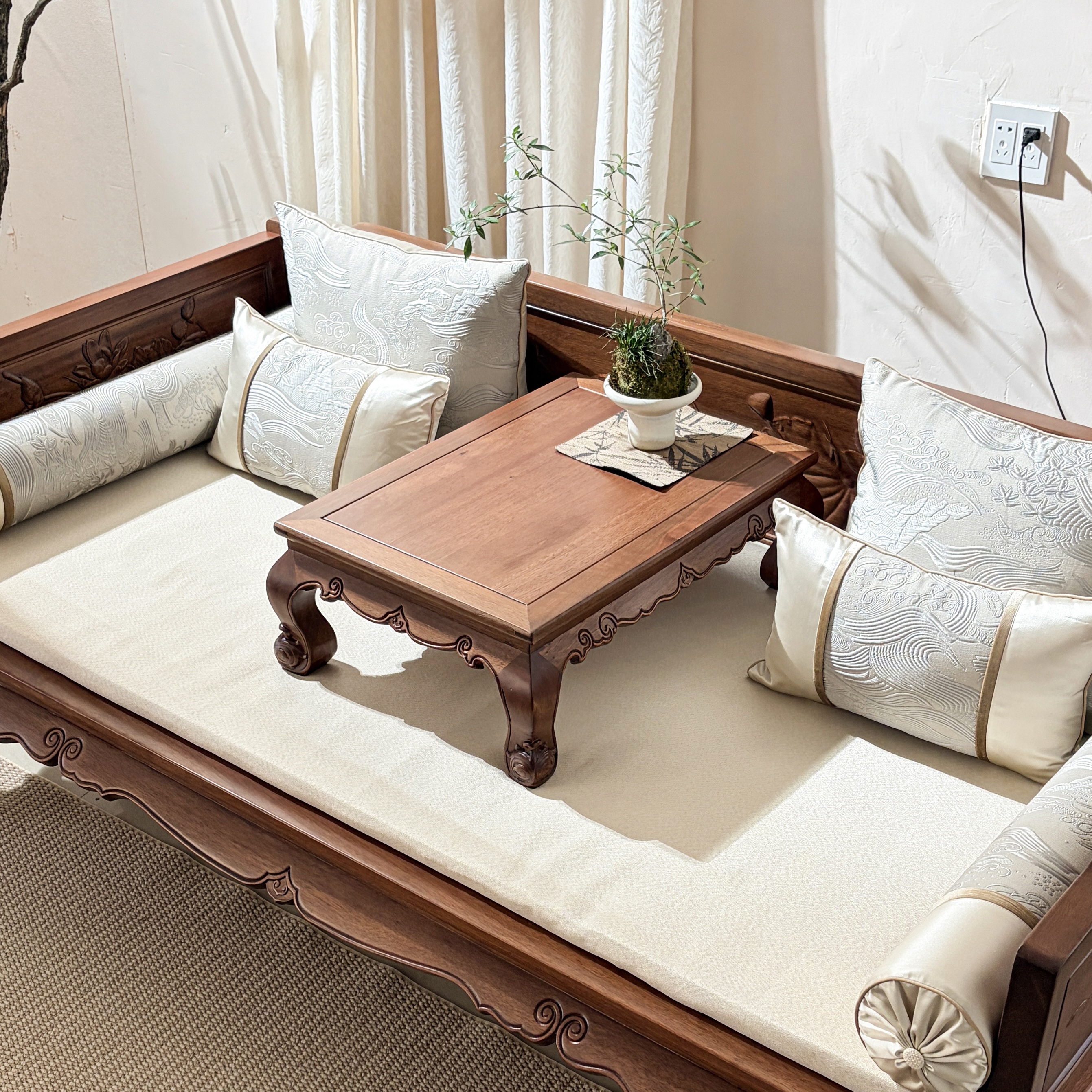 罗汉床豪华坐垫，沙发是载体软包才是精髓，瞬间高大上坐垫