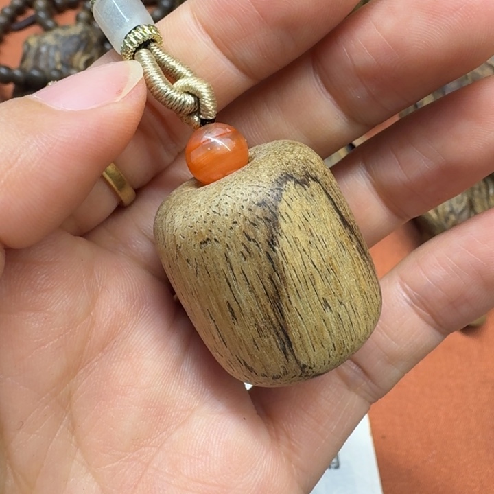 大叶紫檀（黑酸枝木类）