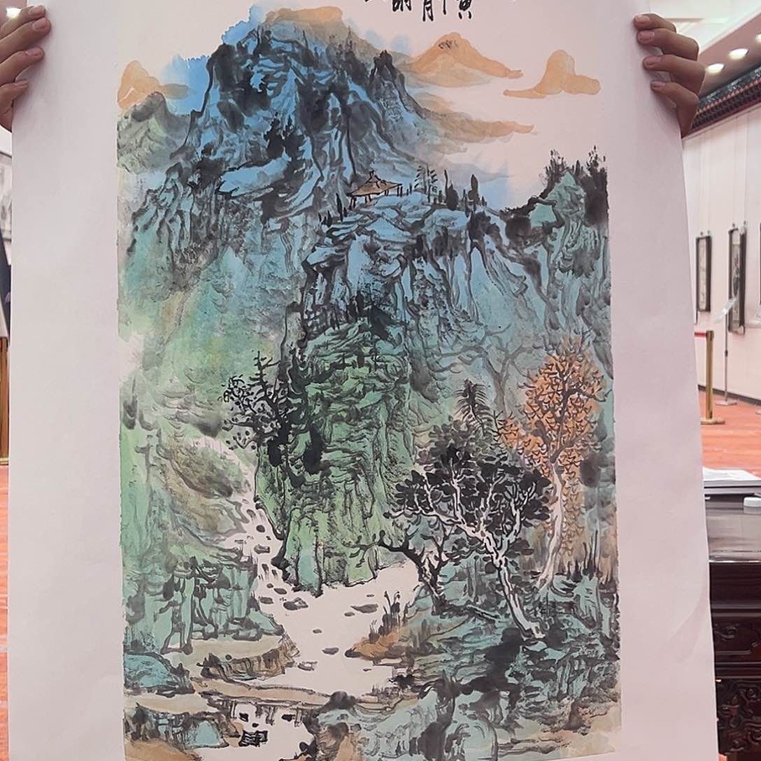 国画朱大明原作溯源带证件合影视频