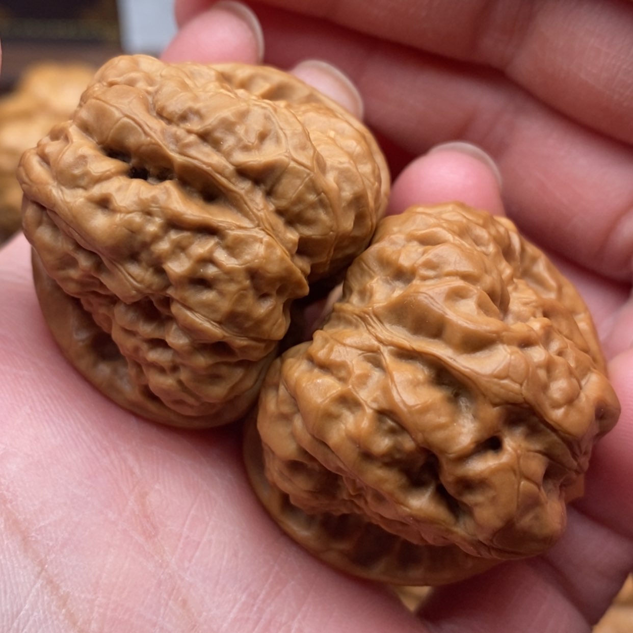 【闪购商品】文玩核桃把件边38左右