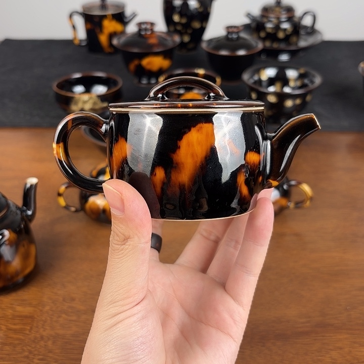 瓷玳瑁釉汉瓦壶壶壶