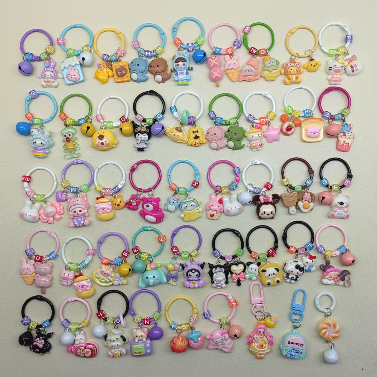 新款卡通创意DIY树脂钥匙扣学生书包少女包包配饰